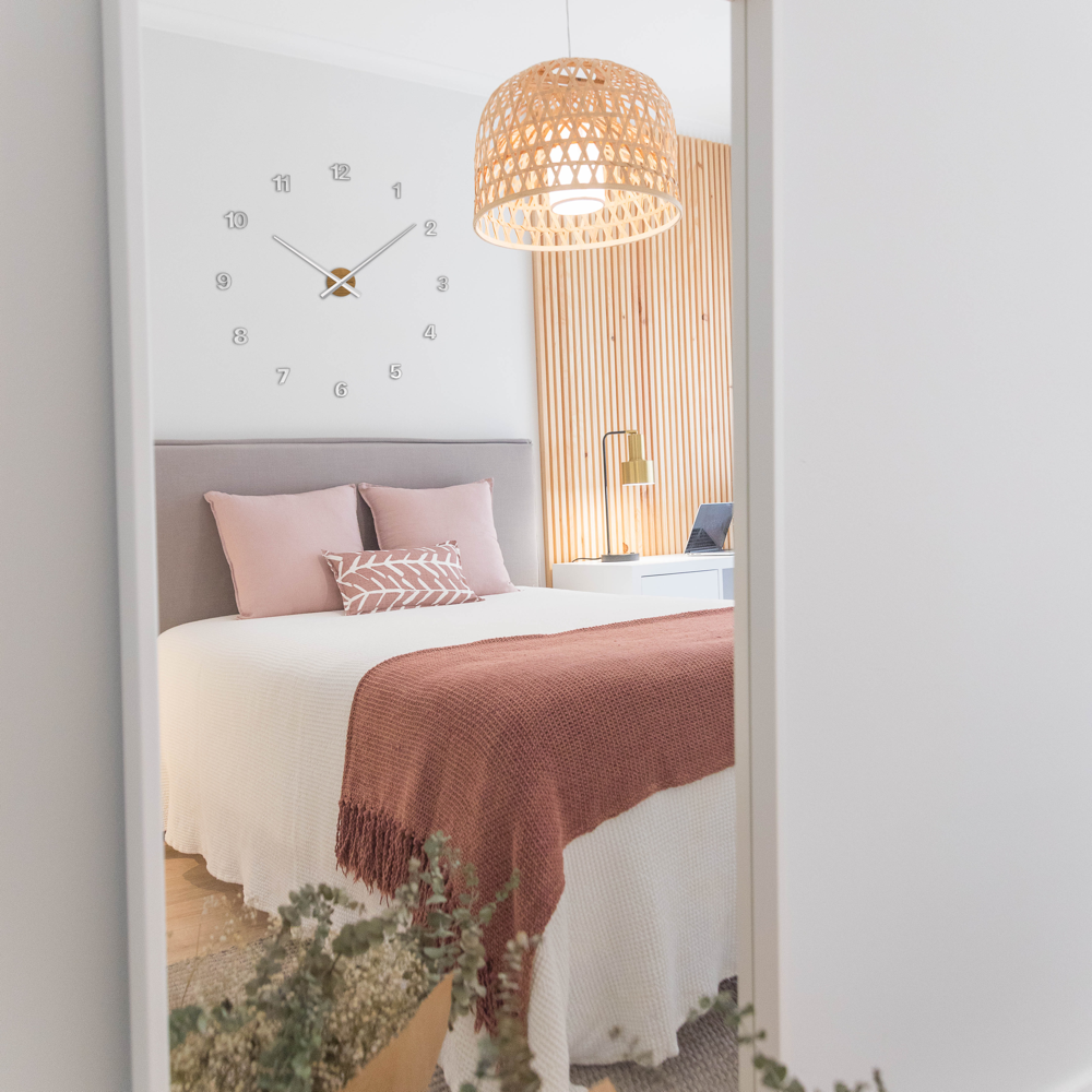 VLAHA Dubové designové nalepovací hodiny MINIMAL vyrobené v Čechách - stříbrné VCT1044